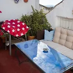 Backpacker Al-katre Bed and Breakfast